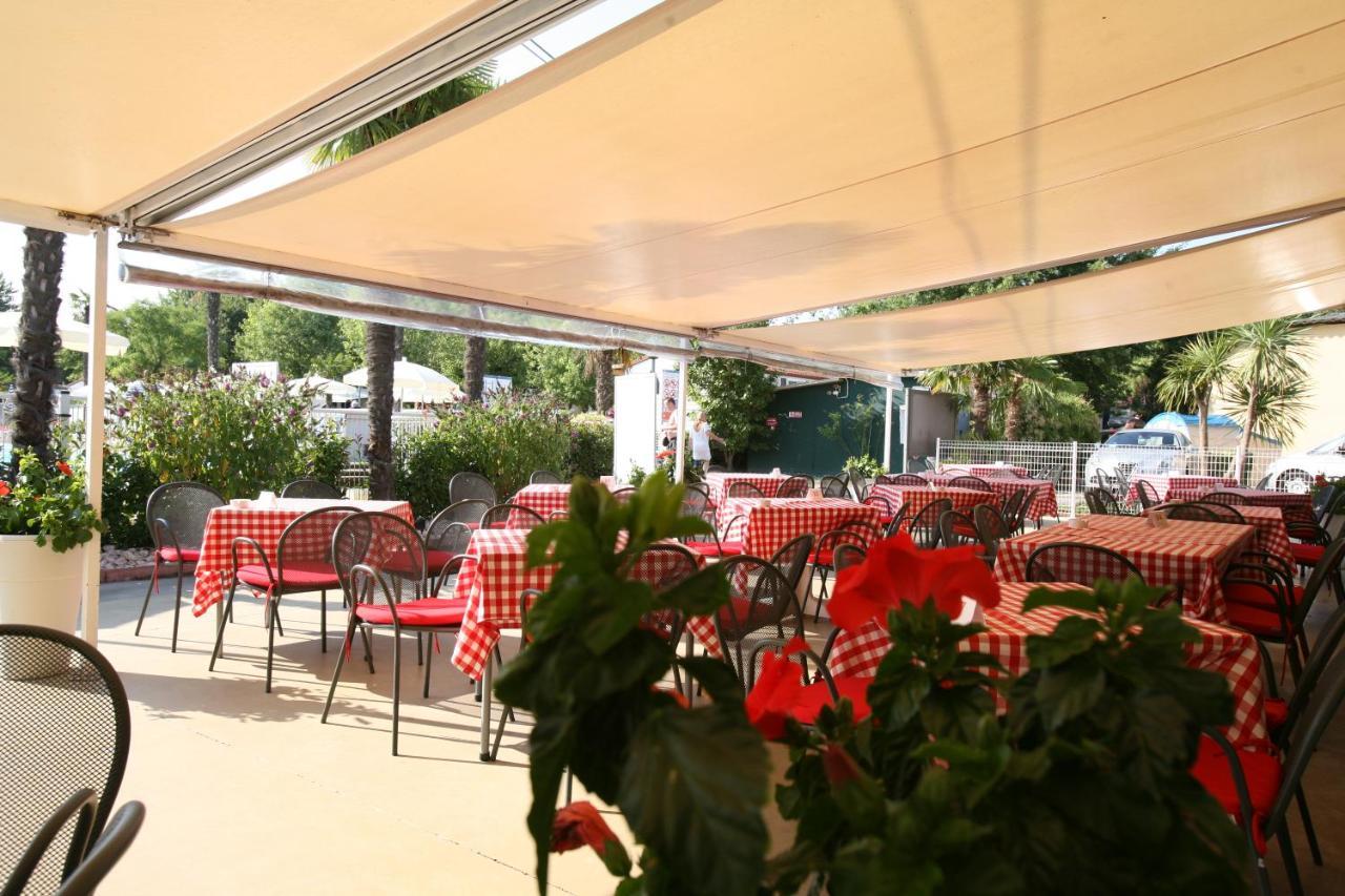 Happy Camp Mobile Homes In Butterfly Camping Village Peschiera del Garda Zewnętrze zdjęcie
